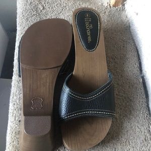Sandals Size 8